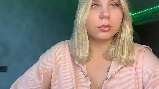 Thalia  Star online show from 11-20-25, 12:16