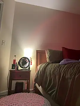 choclatepeaach online show from 12-13-25, 11:43