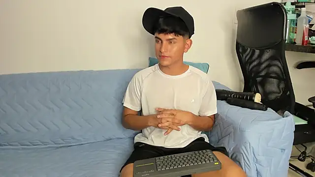 Snapshot of Lyam_ap chatting on 01-29-25, 07:25 Lyam ap online show from 01-29-25, 07:25