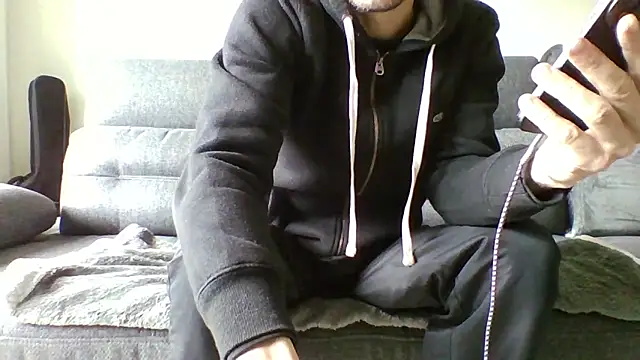 Snapshot of ApollonFit_x69 chatting on 03-15-25, 10:57 ApollonFit x69 online show from 03-15-25, 10:57