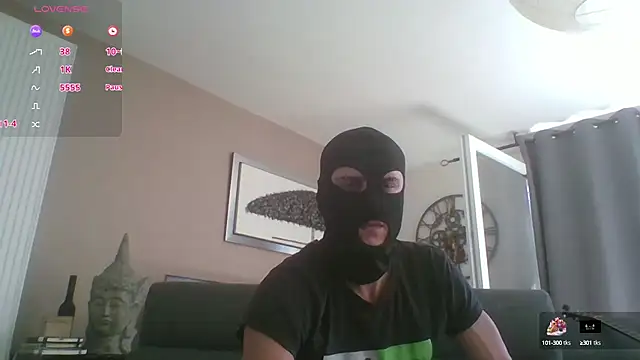 Snapshot of ApollonFit_x69 chatting on 10-11-25, 12:26 ApollonFit x69 online show from 10-11-25, 12:26