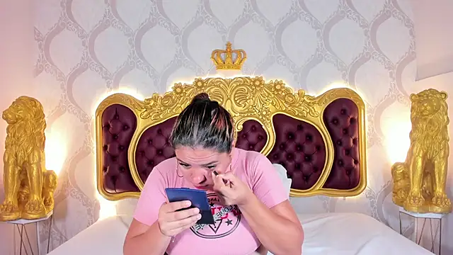 KendralHolson online show from 11-09-25, 04:22