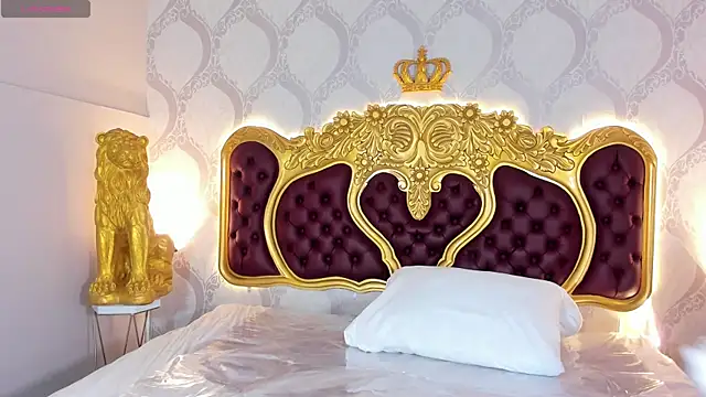 KendralHolson online show from 02-21-26, 04:24