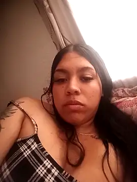 Laiia Page online show from 03-27-26, 02:06