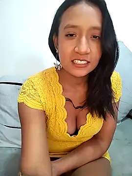 Snapshot of cami_victoria chatting on 02-15-25, 07:17 cami victoria online show from 02-15-25, 07:17