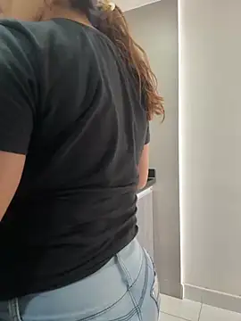 AntonellaAlondra4 online show from 11-25-25, 02:28