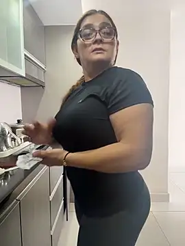 AntonellaAlondra4 online show from 03-10-26, 03:39