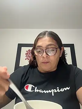 AntonellaAlondra4 online show from 04-20-26, 02:03