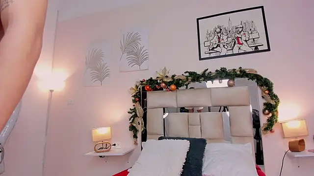 saraandstiven online show from 12-24-24, 05:16