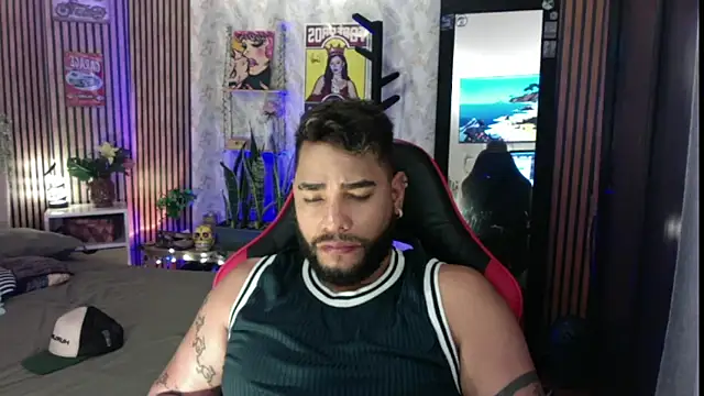 Chris Gatito online show from 03-11-26, 07:42