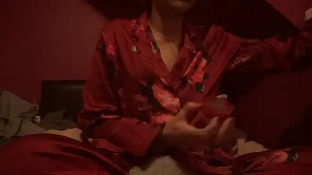 Snapshot of Miss_Ashley_Xx chatting on 12-04-24, 01:14 Miss Ashley Xx online show from 12-04-24, 01:14