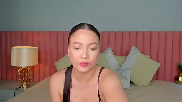 Snapshot of NathRossi chatting on 03-17-25, 09:45 NathRossi online show from 03-17-25, 09:45