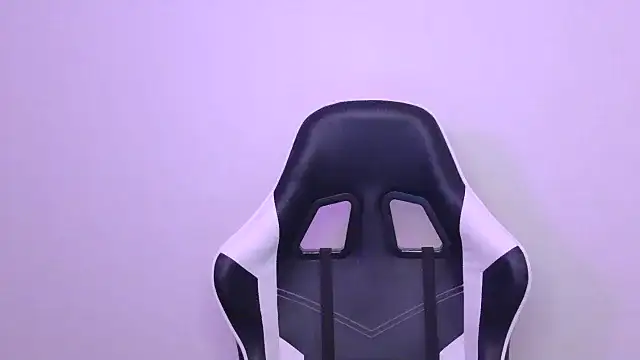 Snapshot of KLEOKILLS chatting on 10-04-25, 03:10 KLEOKILLS online show from 10-04-25, 03:10