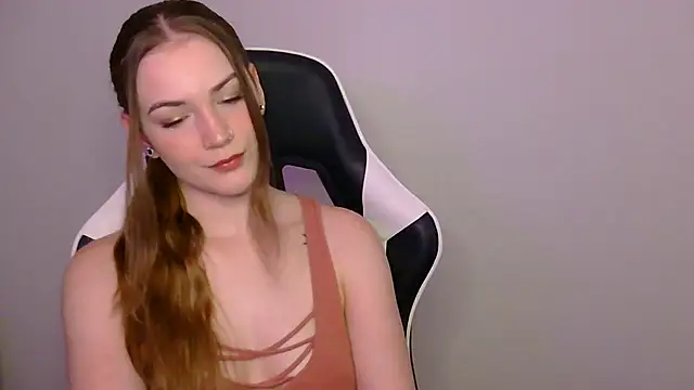 Snapshot of KLEOKILLS chatting on 10-18-25, 05:57 KLEOKILLS online show from 10-18-25, 05:57