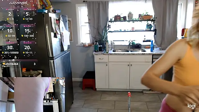 Snapshot of KSwonderland6 chatting on 10-27-25, 04:00 KSwonderland6 online show from 10-27-25, 04:00