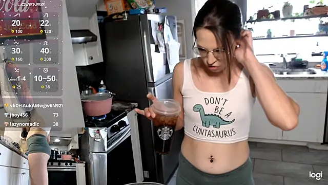 Snapshot of KSwonderland6 chatting on 10-28-25, 02:53 KSwonderland6 online show from 10-28-25, 02:53