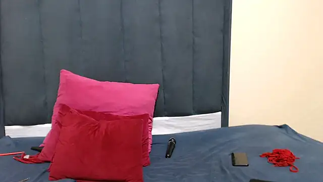 Snapshot of kittykhloe22 chatting on 02-27-25, 07:15 kittykhloe22 online show from 02-27-25, 07:15