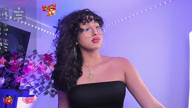 Heka Prudence online show from 12-17-24, 03:06