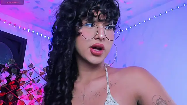 Heka Prudence online show from 01-28-25, 04:08