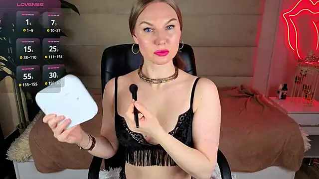 Angel Nikole online show from 04-30-26, 01:23