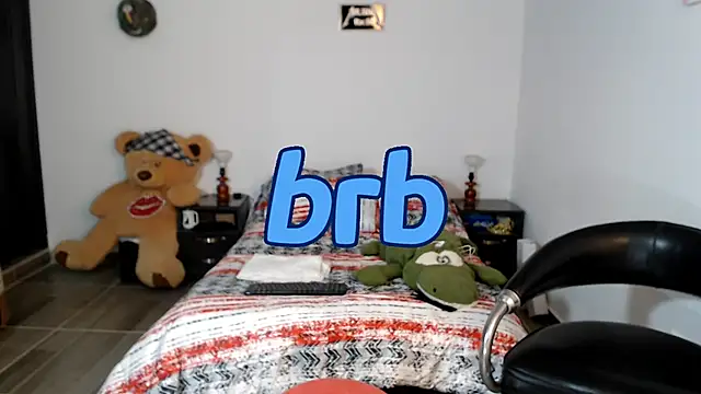 Snapshot of Ana_Maria_1606 chatting on 02-06-25, 02:04 Ana Maria 1606 online show from 02-06-25, 02:04