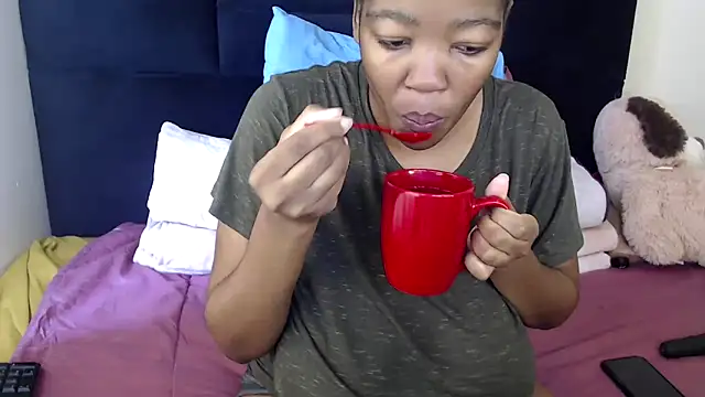 Busty-Londie online show from 03-05-26, 09:16