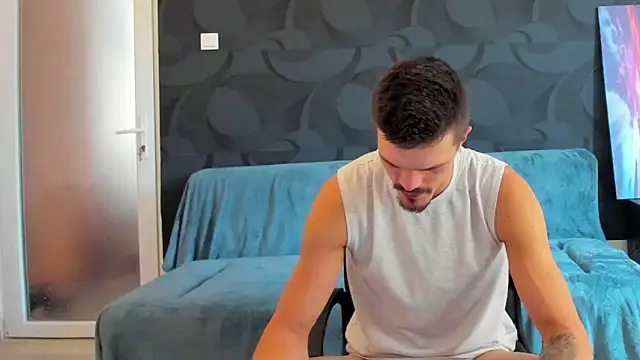 Snapshot of DonyBrown chatting on 02-04-25, 12:55 DonyBrown online show from 02-04-25, 12:55