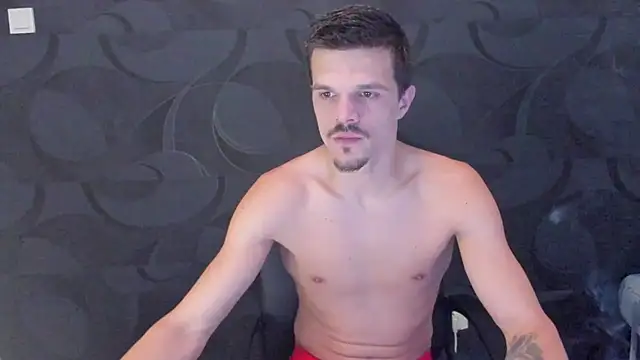 Snapshot of DonyBrown chatting on 02-28-25, 07:58 DonyBrown online show from 02-28-25, 07:58