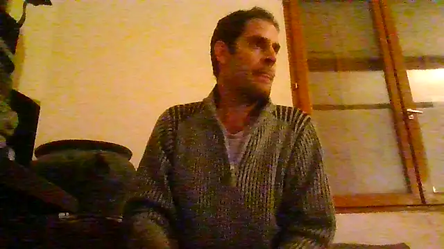 Vespa Crabo online show from 03-18-26, 06:33