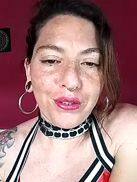 Snapshot of sweetbabyass chatting on 10-15-25, 05:35 sweetbabyass online show from 10-15-25, 05:35