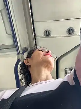 MireyaTorresGu online show from 09-25-25, 03:16