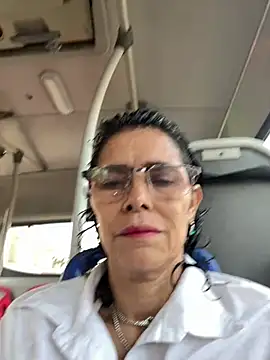 Snapshot of MireyaTorresGu chatting on 05-31-26, 12:23 MireyaTorresGu online show from 05-31-26, 12:23