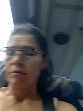 MireyaTorresGu online show from 06-24-26, 01:43