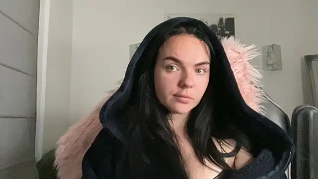 yorkshiregal online show from 12-04-24, 07:28