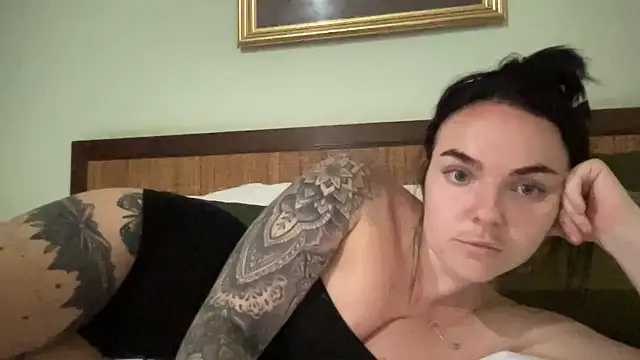 yorkshiregal online show from 01-18-25, 08:41