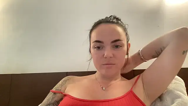 yorkshiregal online show from 02-28-25, 01:03