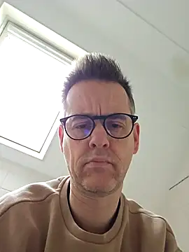 Snapshot of Hectorthyssen1 chatting on 01-19-25, 12:50 Hectorthyssen1 online show from 01-19-25, 12:50