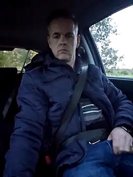 Hectorthyssen1 online show from 10-31-25, 04:08