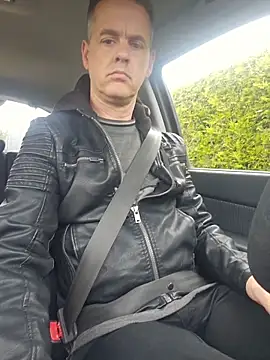 Snapshot of Hectorthyssen1 chatting on 05-19-26, 02:45 Hectorthyssen1 online show from 05-19-26, 02:45
