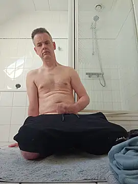 Snapshot of Hectorthyssen1 chatting on 05-25-26, 11:05 Hectorthyssen1 online show from 05-25-26, 11:05