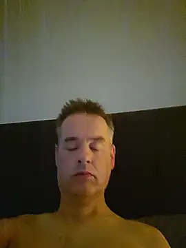 Snapshot of Hectorthyssen1 chatting on 07-19-26, 08:29 Hectorthyssen1 online show from 07-19-26, 08:29