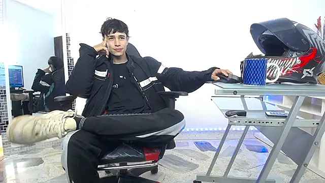 Zacktk7 online show from 12-13-24, 11:17