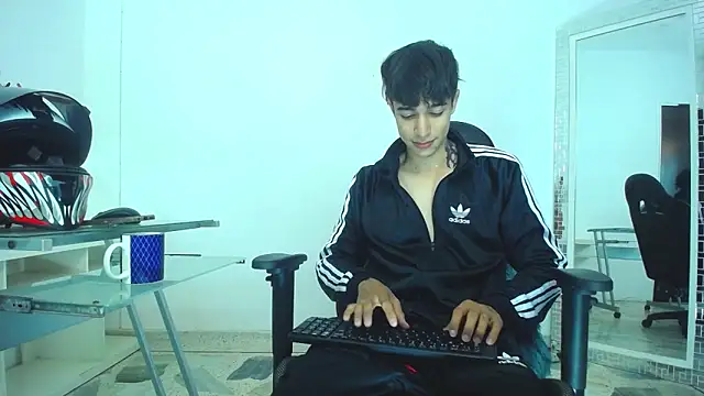 Zacktk7 online show from 12-24-24, 09:11