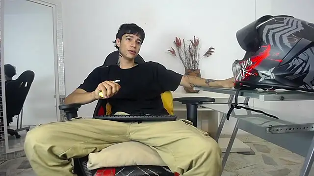 Zacktk7 online show from 01-20-25, 07:14