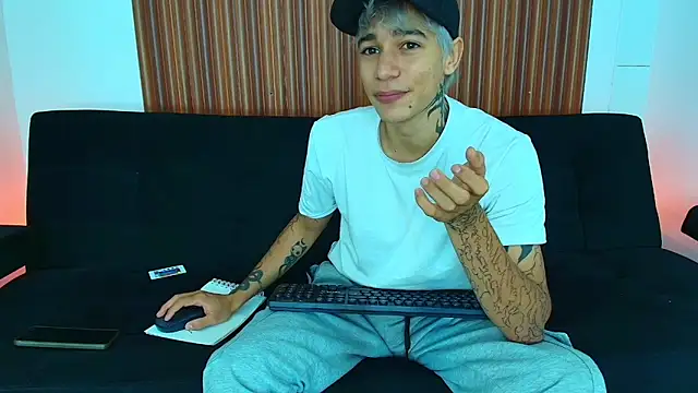 Zacktk7 online show from 02-25-25, 11:00