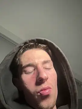 MikesWood21 online show from 02-05-25, 04:06