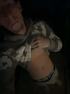 MikesWood21 online show from 10-04-25, 11:25