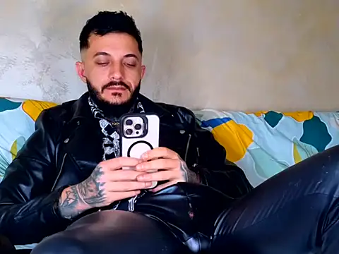 MentoXXL online show from 05-09-26, 06:07