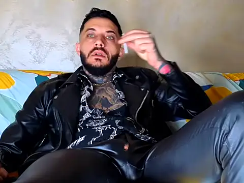 MentoXXL online show from 05-10-26, 06:07