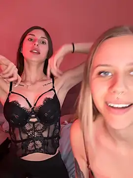 Snapshot of lunawolf21 chatting on 12-19-24, 07:51 lunawolf21 online show from 12-19-24, 07:51